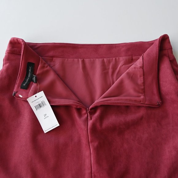 BANANA REPUBLIC Faux Suede Mauve Mini Skirt - Size 2P - Picture 4 of 5